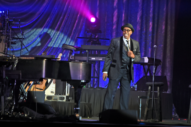 Arsenio Hall hosts The Trifecta Gala on May 4, 2018 in Louisville, Kentucky.
